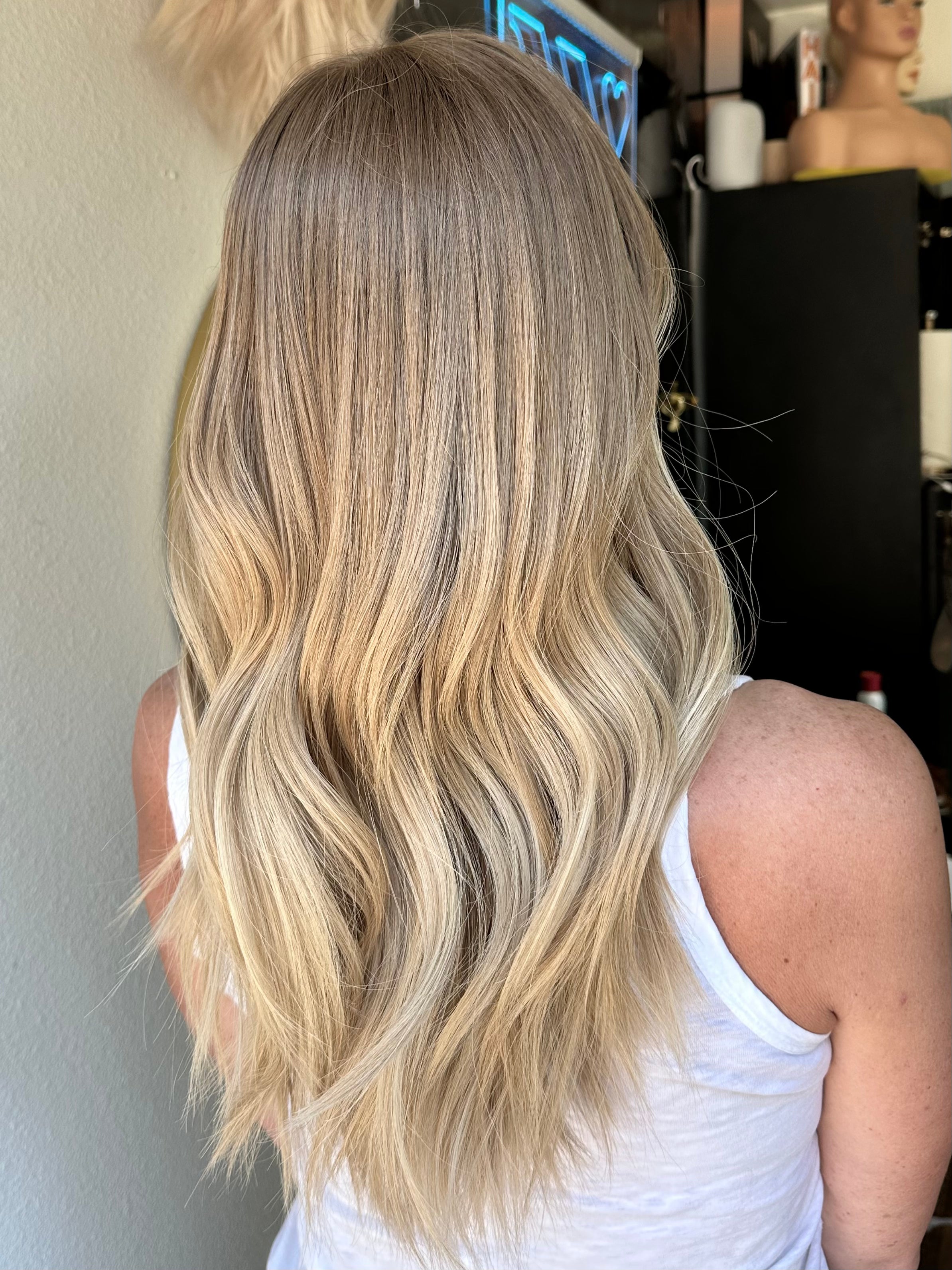 Aspen - Cool Ombré Blonde